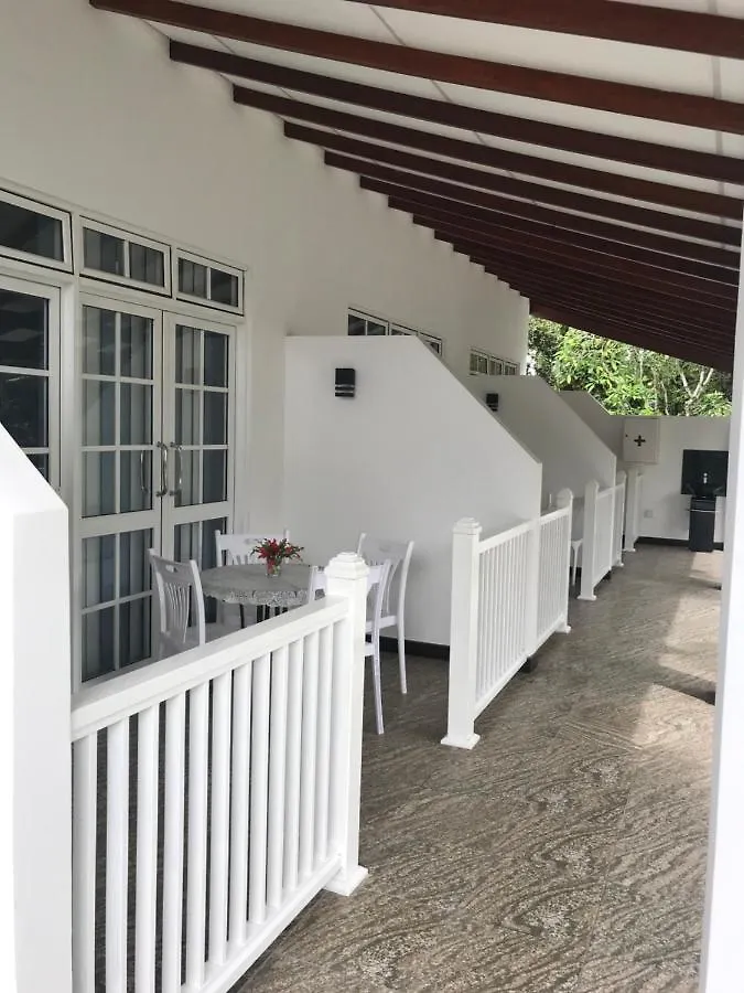 Duvi'S Shelter Bungalow Коломбо 0*,  Шри-Ланка