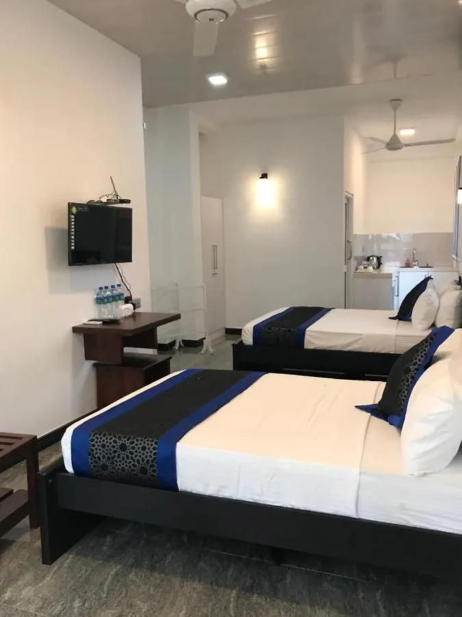 Duvi'S Shelter Bungalow Colombo Homestay szállás